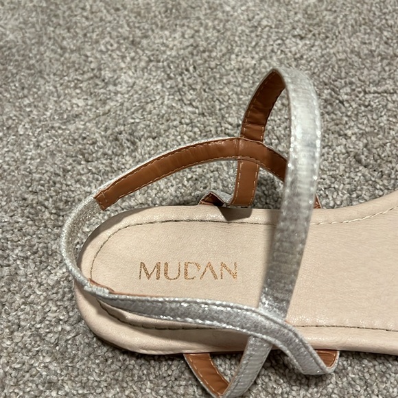 MUDAN Sparkly Silver Braided & Rhinestone Slingback Sandals - Size 9 - Picture 7 of 11